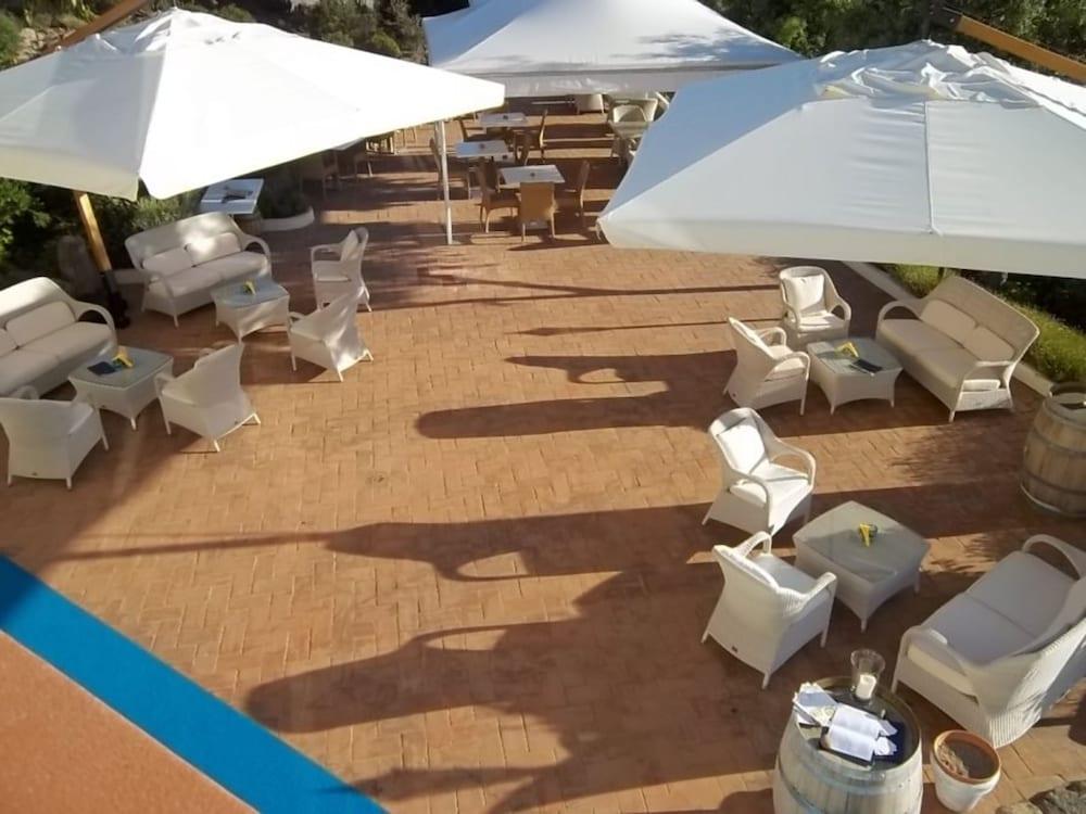 Hotel 3 Botti Baja Sardinia Zewnętrze zdjęcie