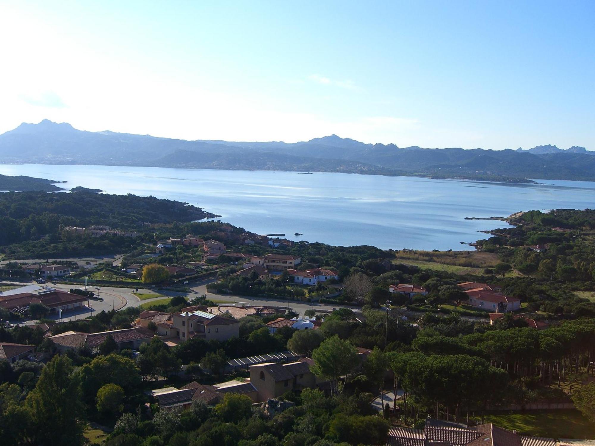 Hotel 3 Botti Baja Sardinia Zewnętrze zdjęcie